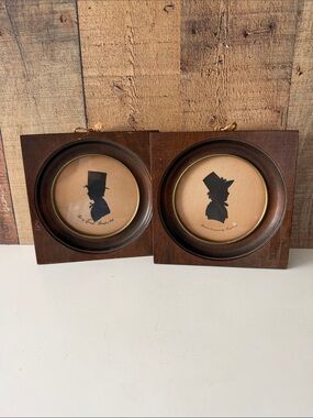 Vintage 1800’s Silhouette Wall Plaques in Brown - Colonial